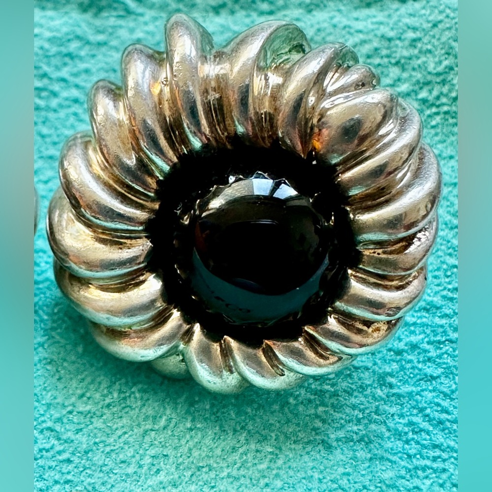 Tiffany & Co Vintage 80s Sterling Silver Black Onyx Flower Omega Back Earrings